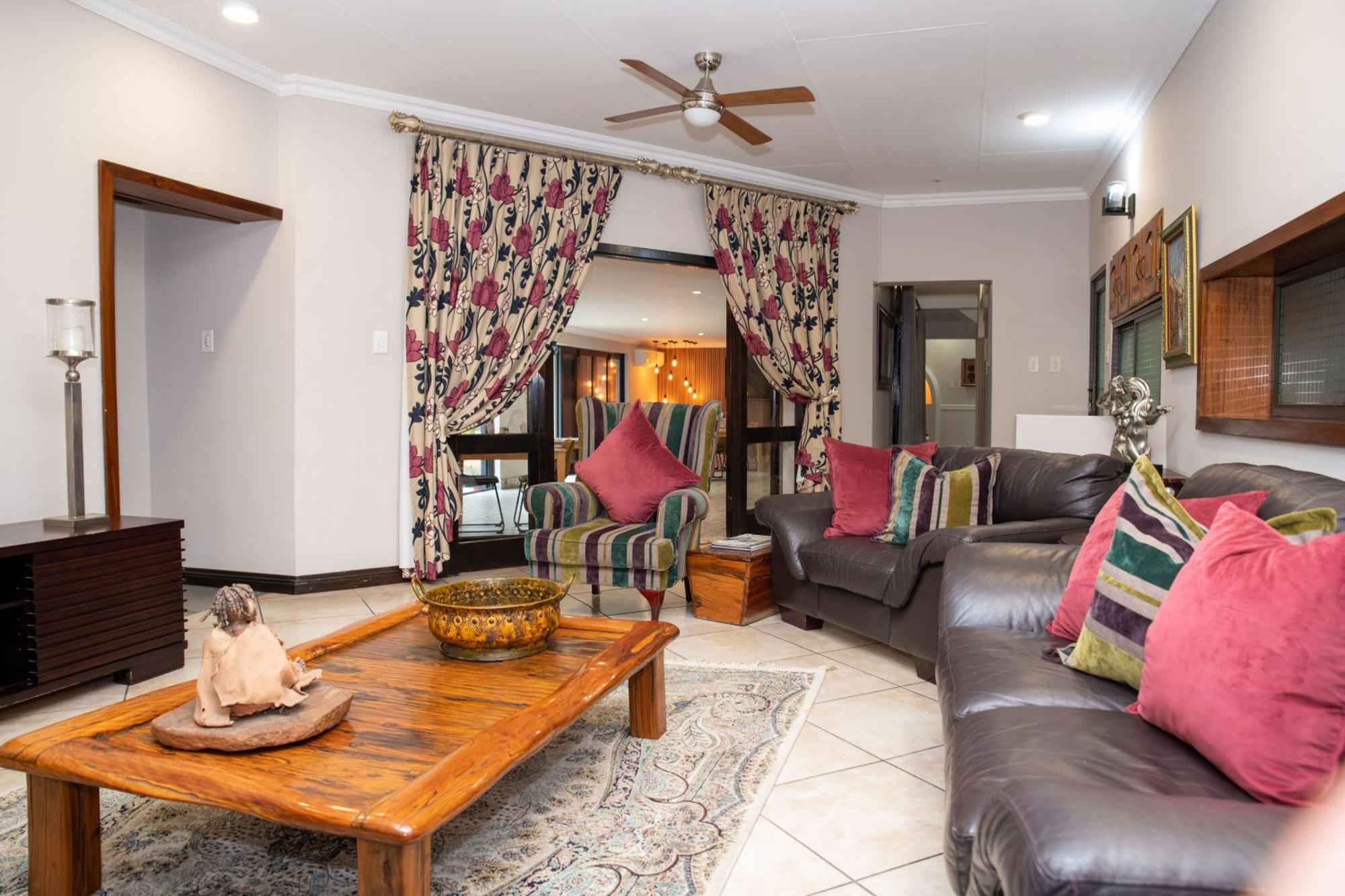 Iso'Bella Vita Guesthouse Phalaborwa Exterior photo