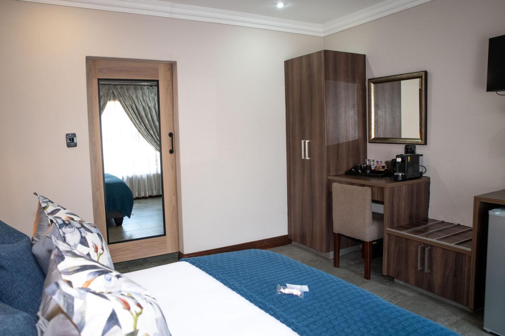 Iso'Bella Vita Guesthouse Phalaborwa Room photo