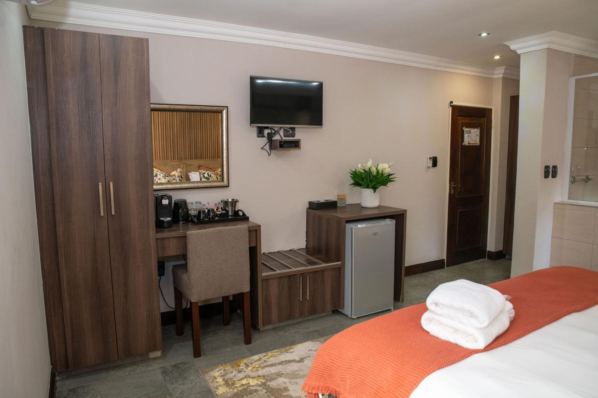 Iso'Bella Vita Guesthouse Phalaborwa Room photo